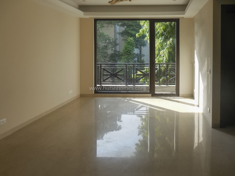 4 BHK Flat For Rent in Shanti Niketan