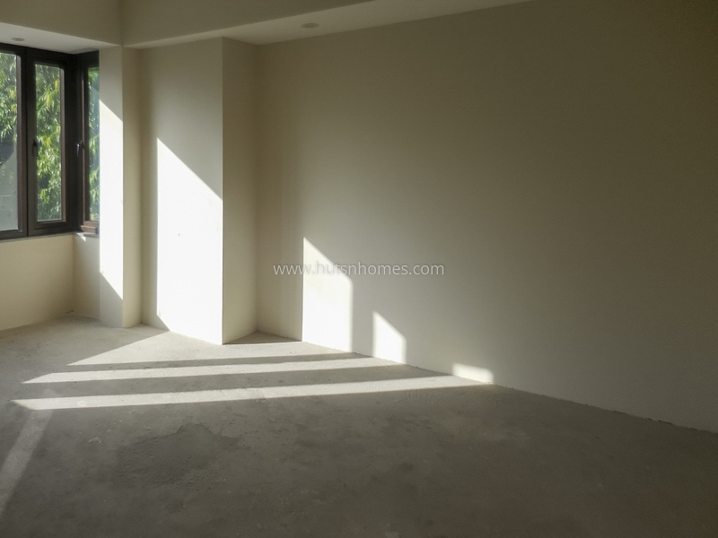 4 BHK Flat For Rent in Shanti Niketan