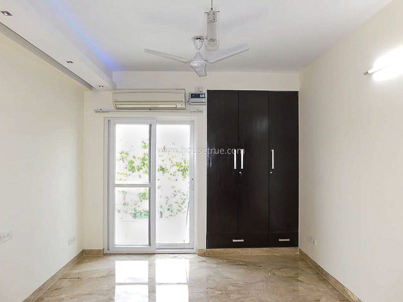 3 BHK Flat For Rent in Shanti Niketan