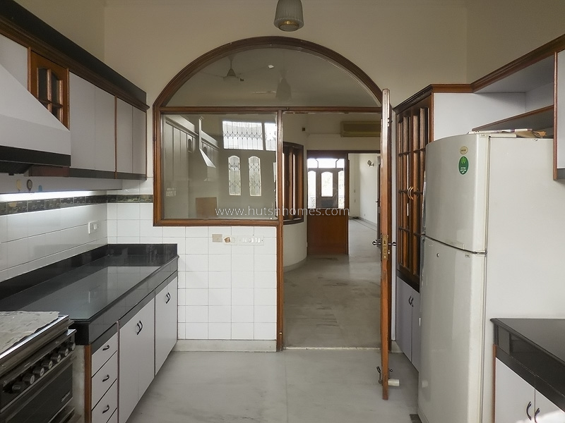 4 BHK Duplex For Rent in Shanti Niketan