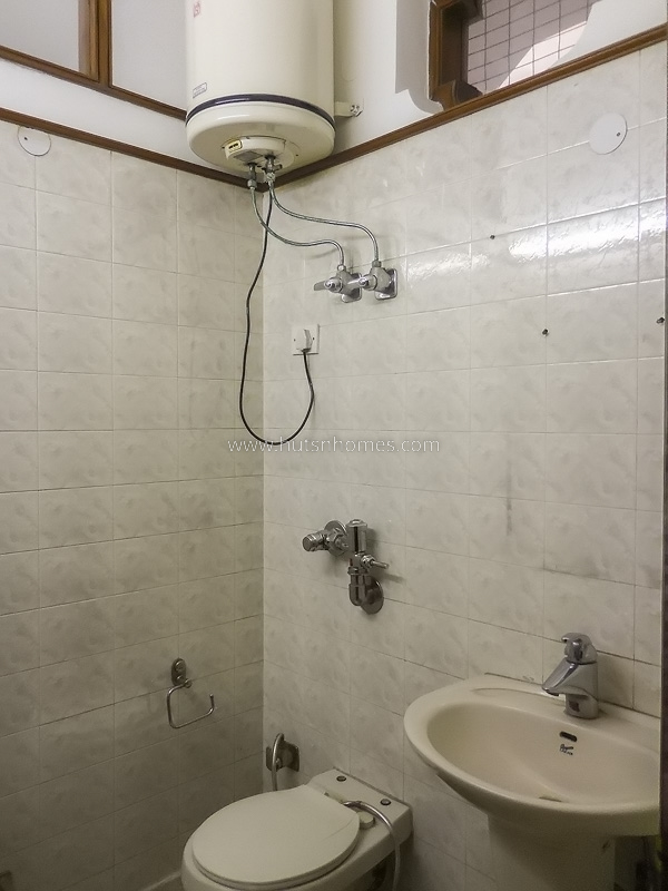 4 BHK Duplex For Rent in Shanti Niketan