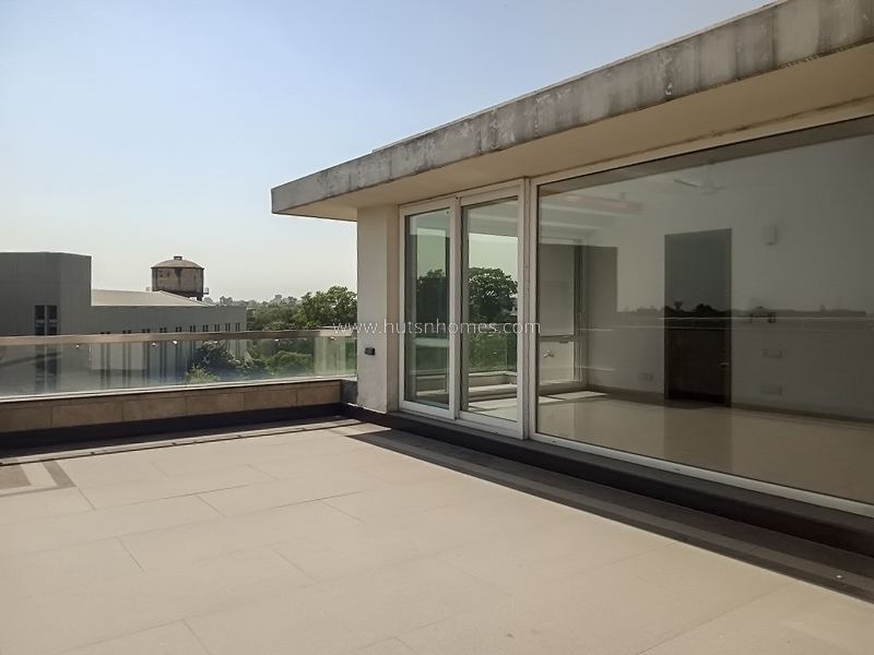 4 BHK Duplex For Rent in Shanti Niketan