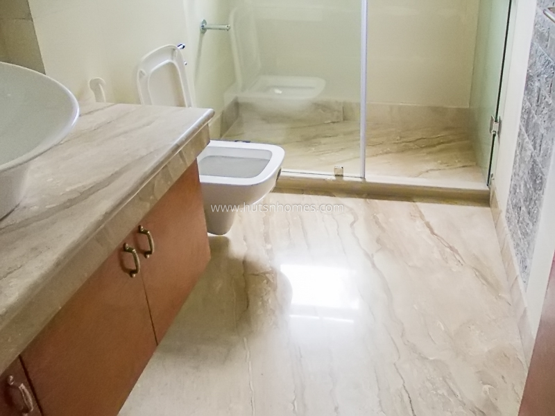 3 BHK Flat For Rent in Shanti Niketan
