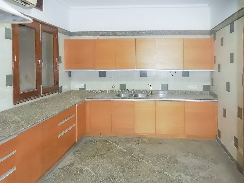 4 BHK Duplex For Rent in Shanti Niketan