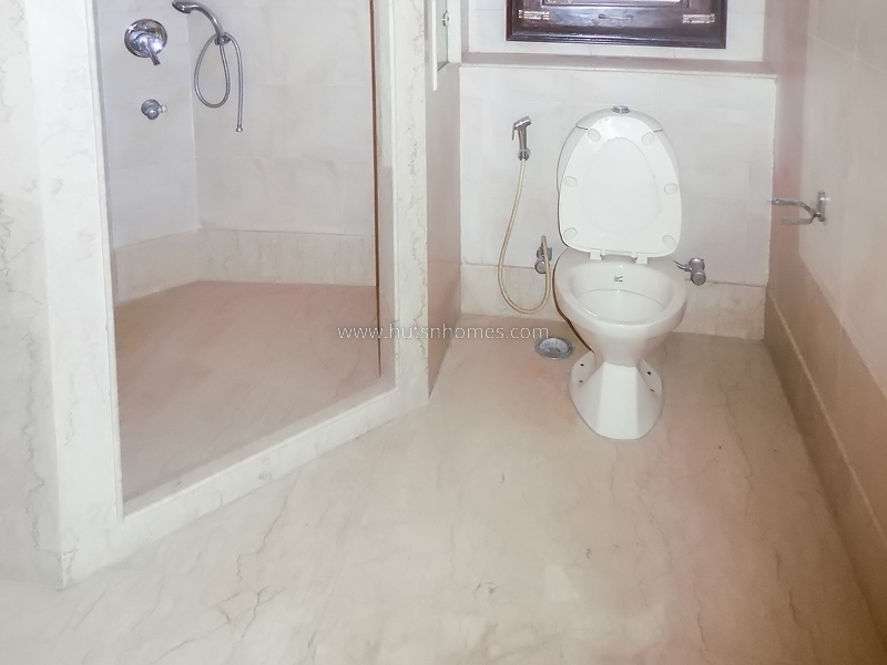 4 BHK Duplex For Rent in Shanti Niketan