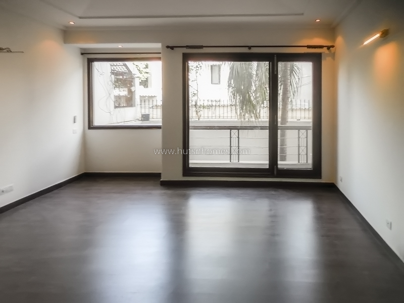 4 BHK Duplex For Rent in Shanti Niketan