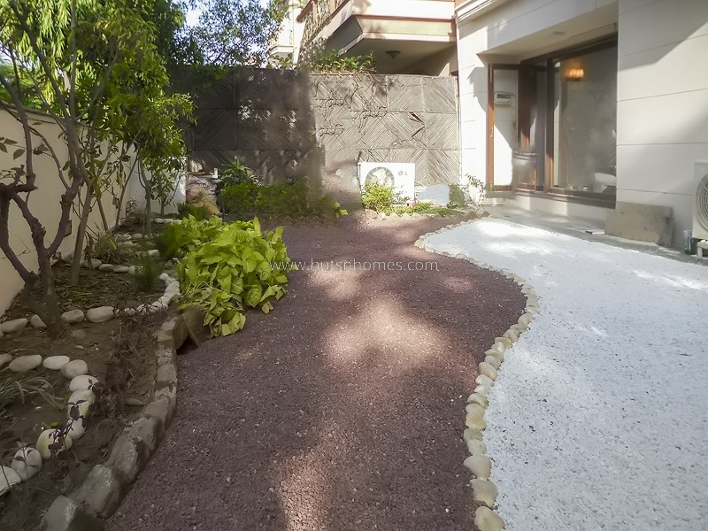 4 BHK Duplex For Rent in Shanti Niketan