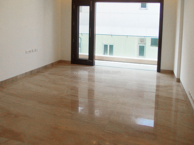 4 BHK Flat For Rent in Shanti Niketan