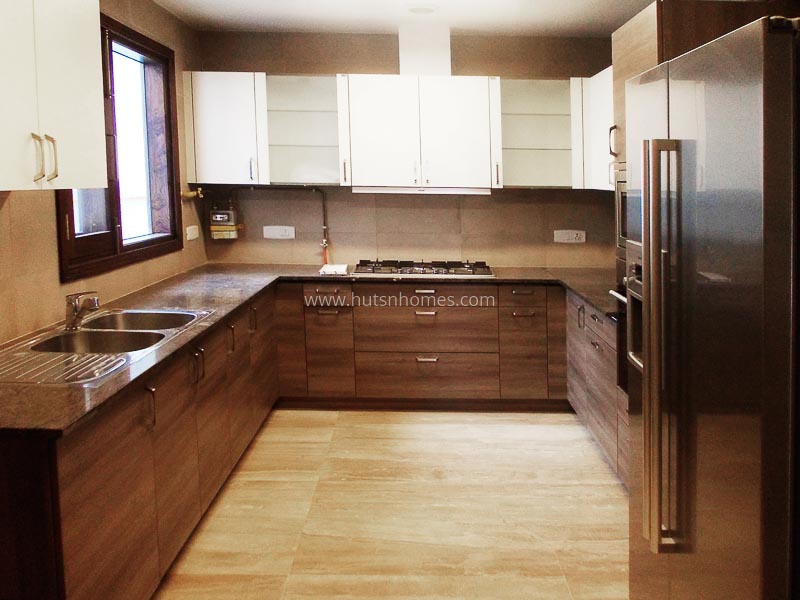 4 BHK Flat For Rent in Shanti Niketan