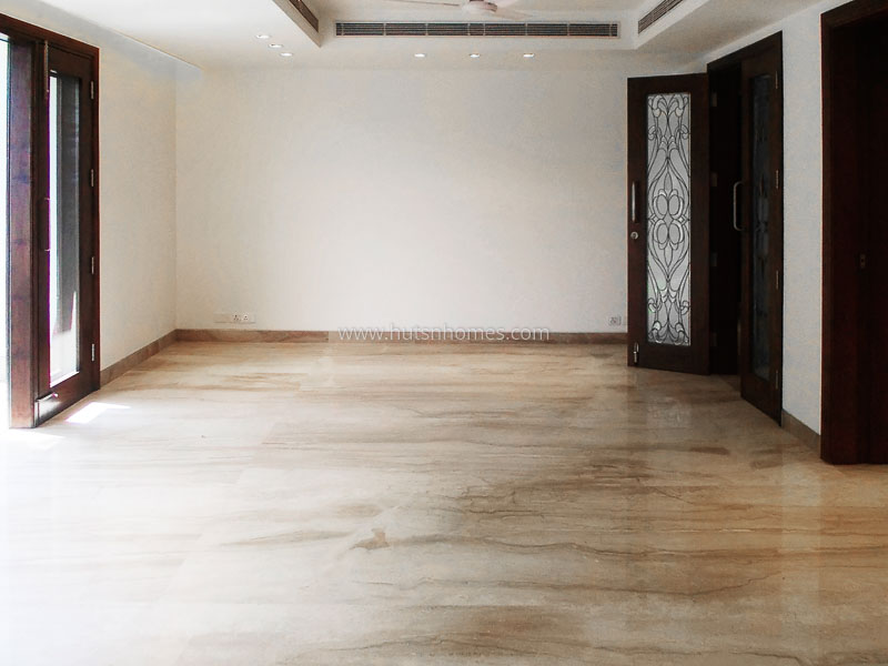 4 BHK Flat For Rent in Shanti Niketan