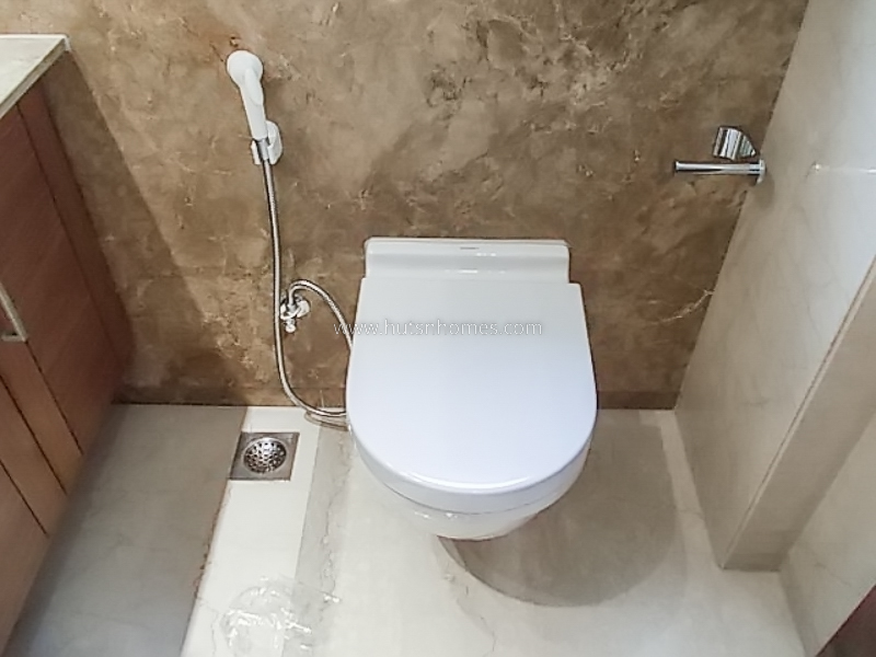 4 BHK Flat For Rent in Shanti Niketan