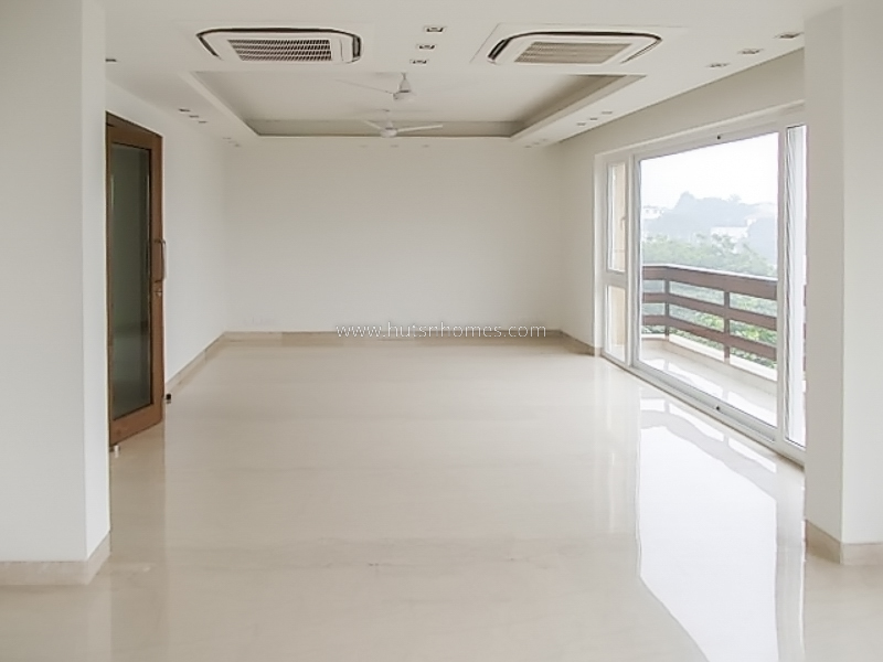 4 BHK Flat For Rent in Shanti Niketan