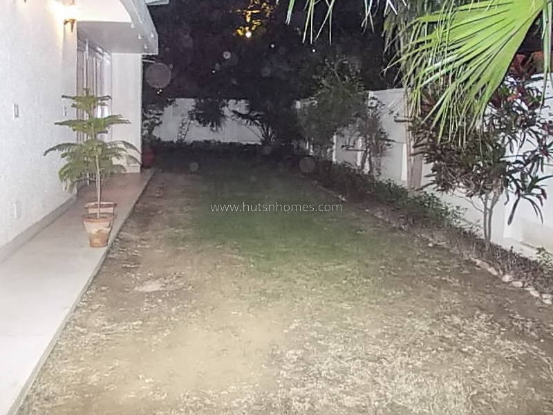 4 BHK Flat For Rent in Shanti Niketan