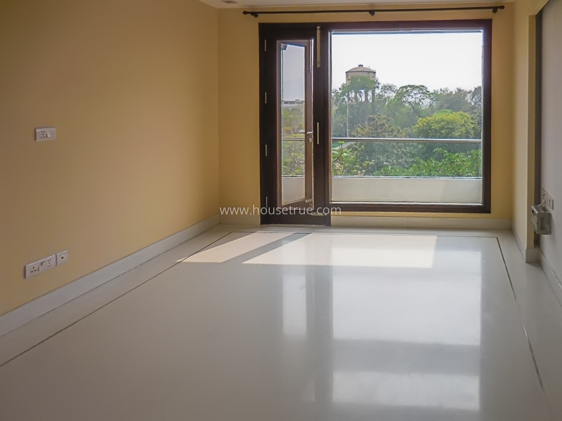 4 BHK Flat For Rent in Shanti Niketan