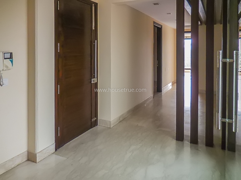 4 BHK Flat For Rent in Shanti Niketan