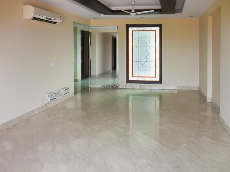 4 BHK Flat For Rent in Shanti Niketan