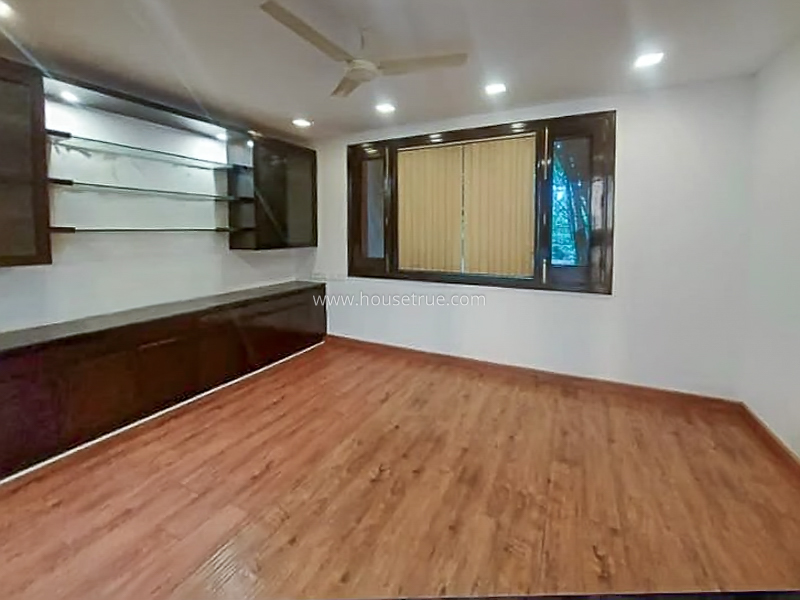 5 BHK Farm House For Rent in Dlf Chattarpur Farms