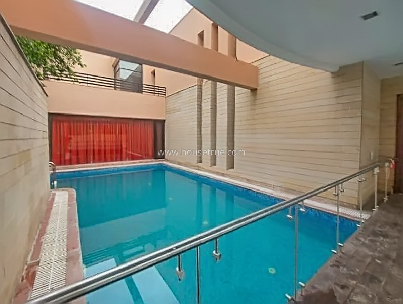 5 BHK Farm House For Rent in Dlf Chattarpur Farms