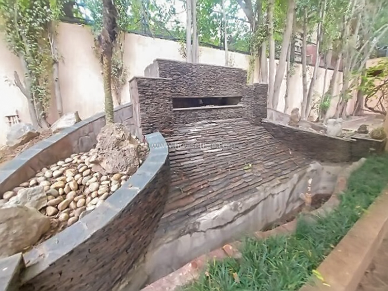 5 BHK Farm House For Rent in Dlf Chattarpur Farms