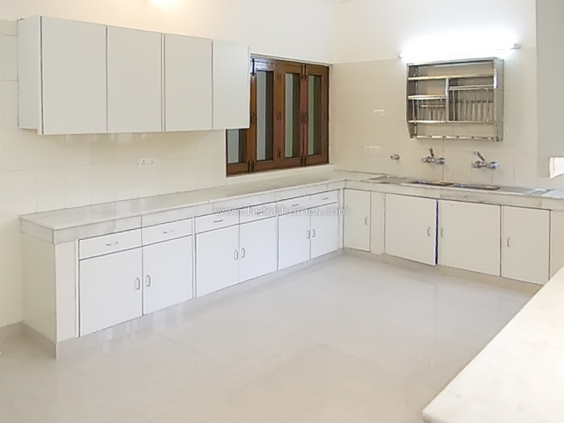 3 BHK Farm House For Rent in Dlf Chattarpur Farms