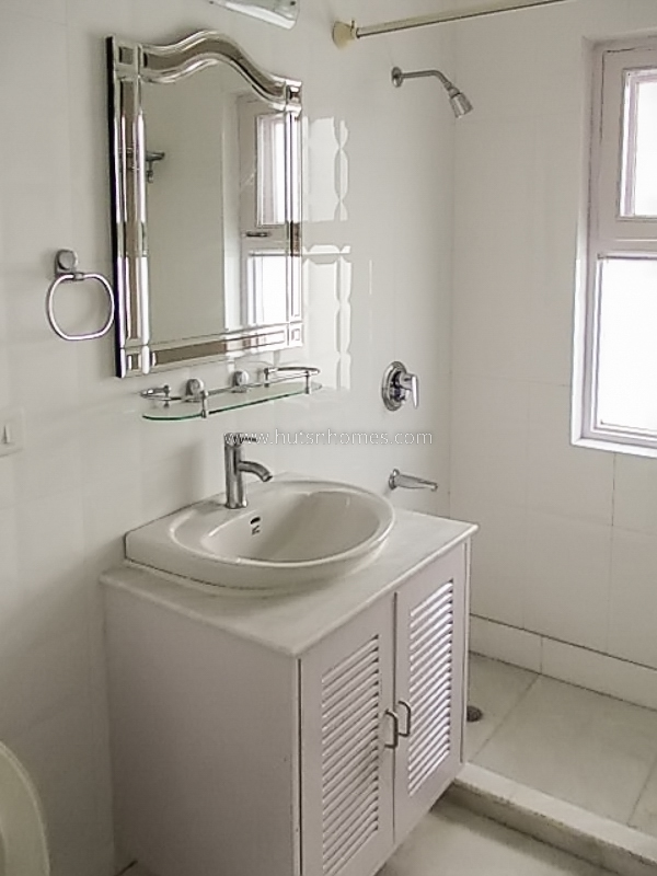 3 BHK Farm House For Rent in Dlf Chattarpur Farms