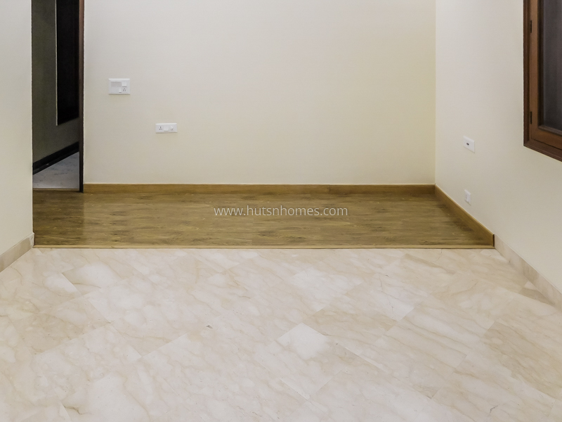 4 BHK Duplex For Rent in Chanakyapuri