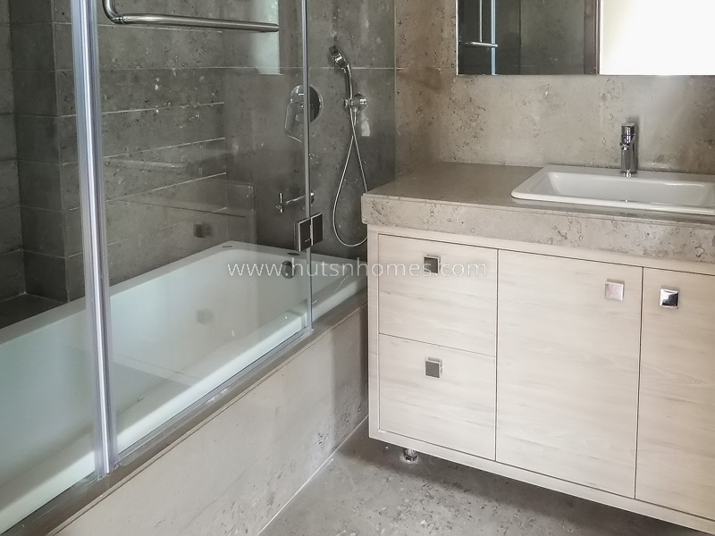 3 BHK Builder Floor For Rent in Vasant Vihar