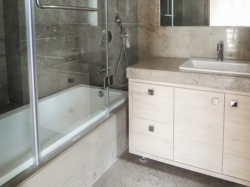 3 BHK Flat For Rent in Vasant Vihar