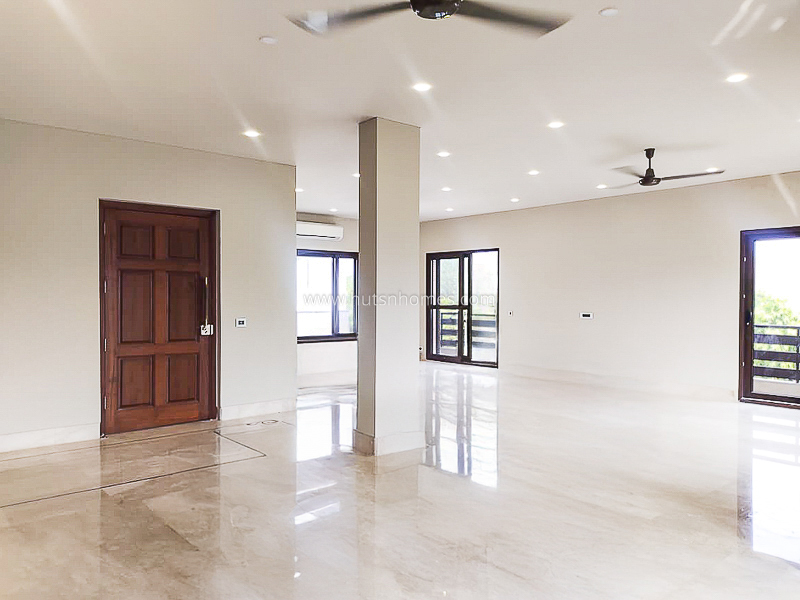 4 BHK Flat For Rent in Vasant Vihar