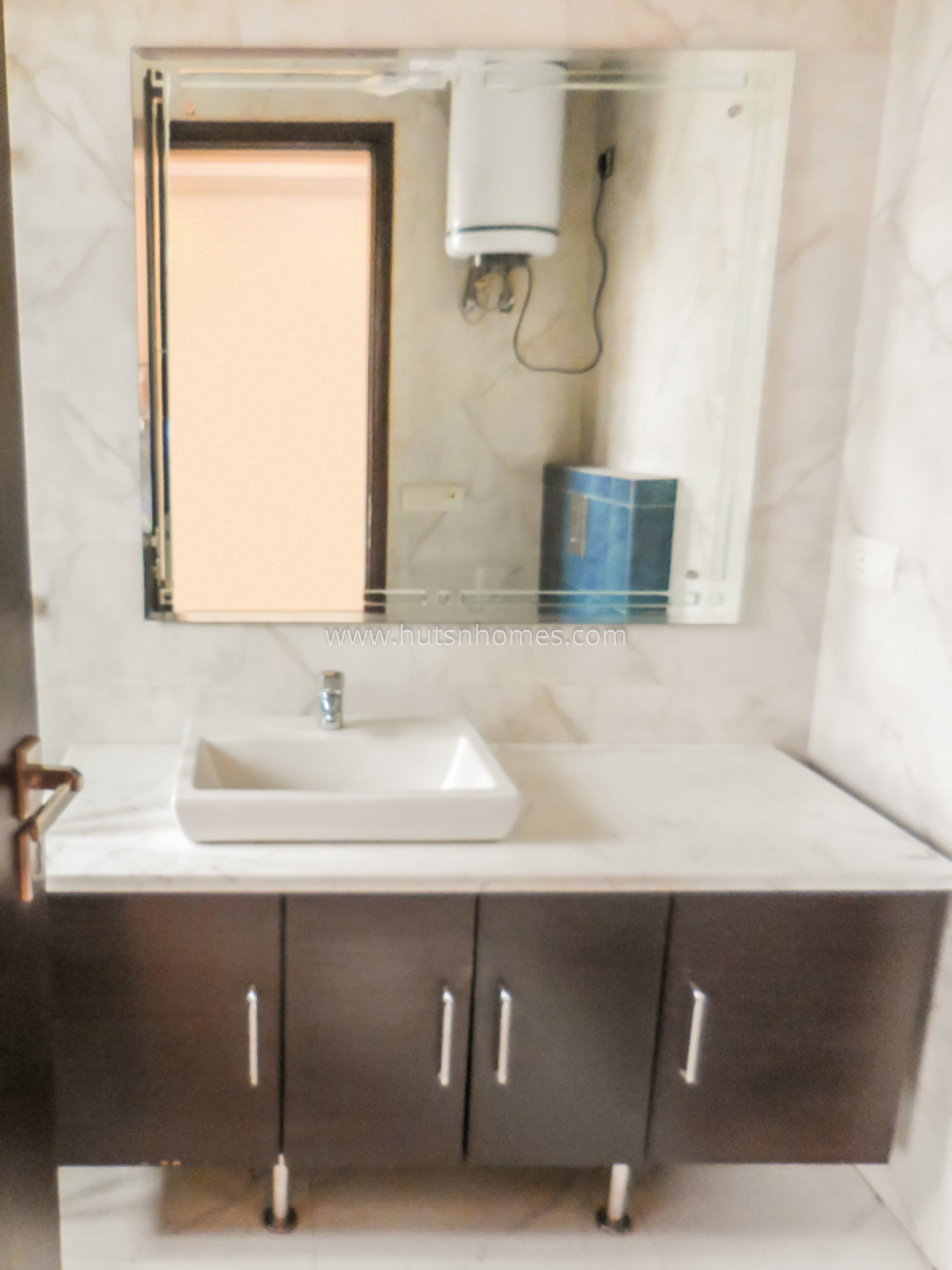 4 BHK Flat For Rent in Anand Lok