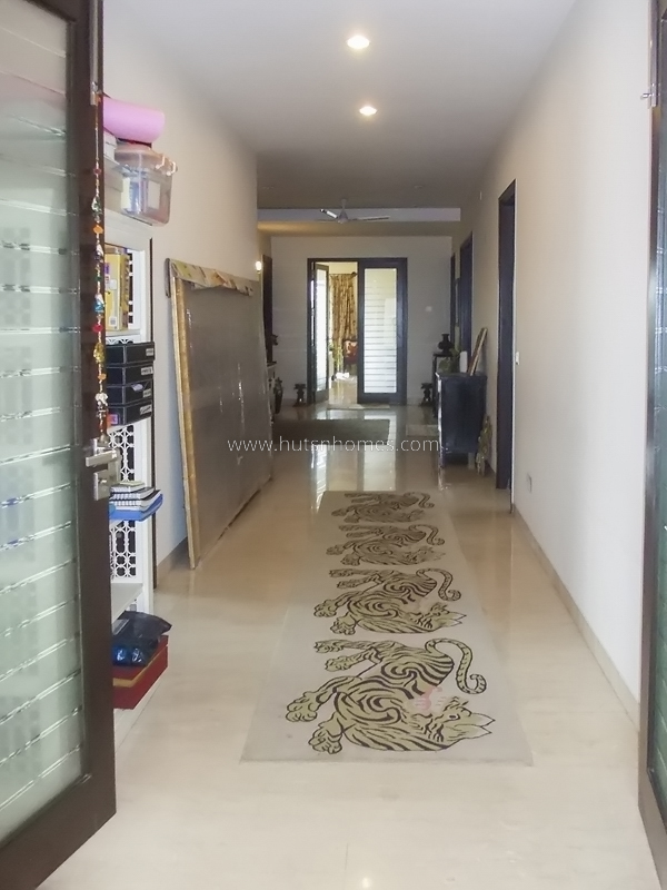 4 BHK Flat For Rent in Anand Lok