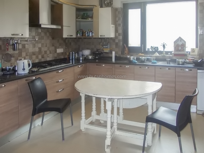 4 BHK Flat For Rent in Anand Lok