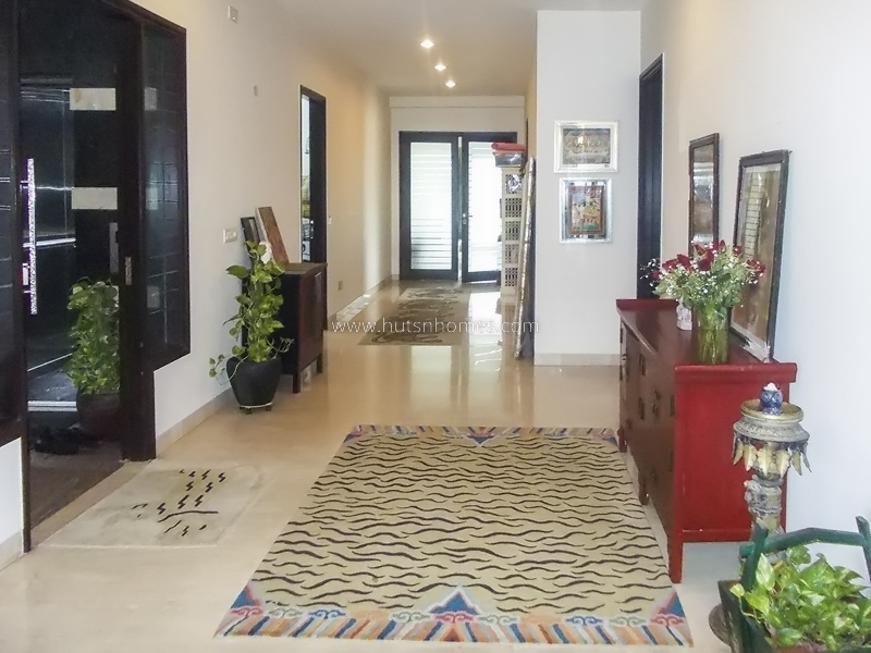 4 BHK Flat For Rent in Anand Lok