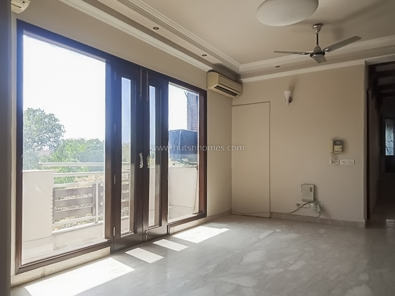 4 BHK Flat For Rent in Vasant Vihar