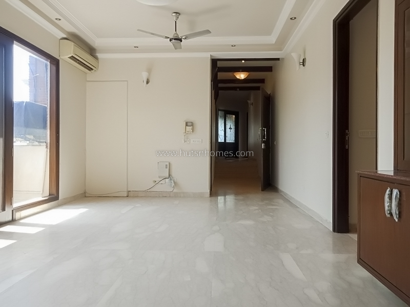 4 BHK Flat For Rent in Vasant Vihar