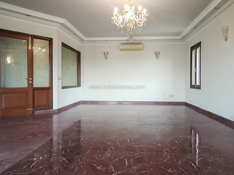 4 BHK Flat For Rent in Vasant Vihar