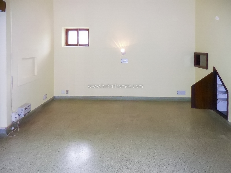 4 BHK House For Rent in Nizamuddin East