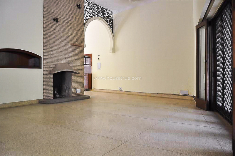 4 BHK House For Rent in Nizamuddin East