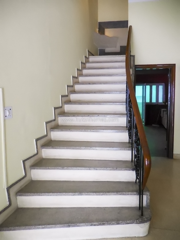 4 BHK House For Rent in Nizamuddin East