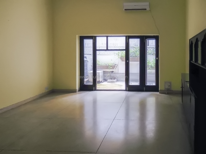 4 BHK House For Rent in Nizamuddin East