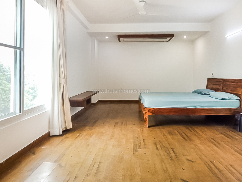 4 BHK Flat For Rent in Vasant Vihar