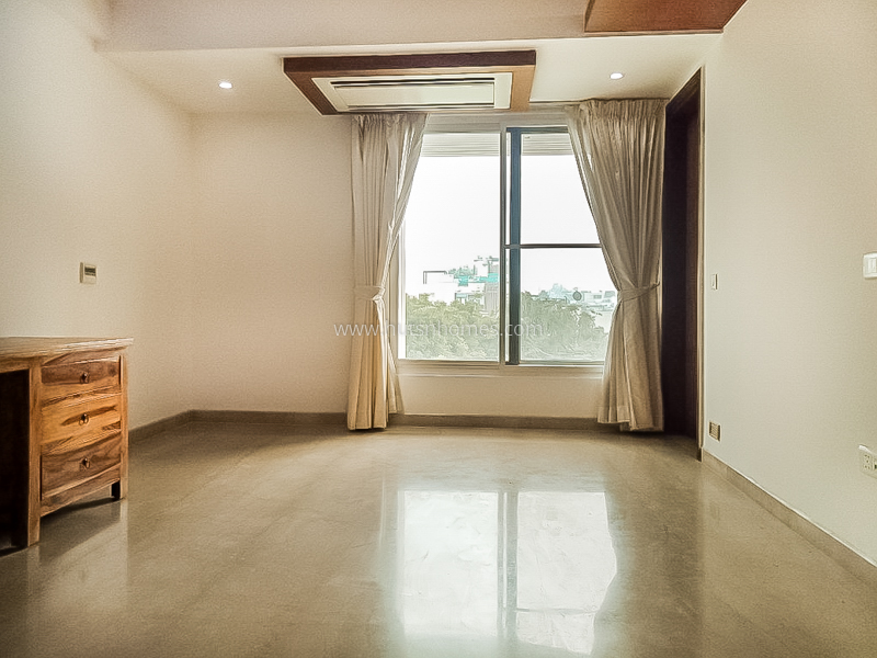 4 BHK Flat For Rent in Vasant Vihar