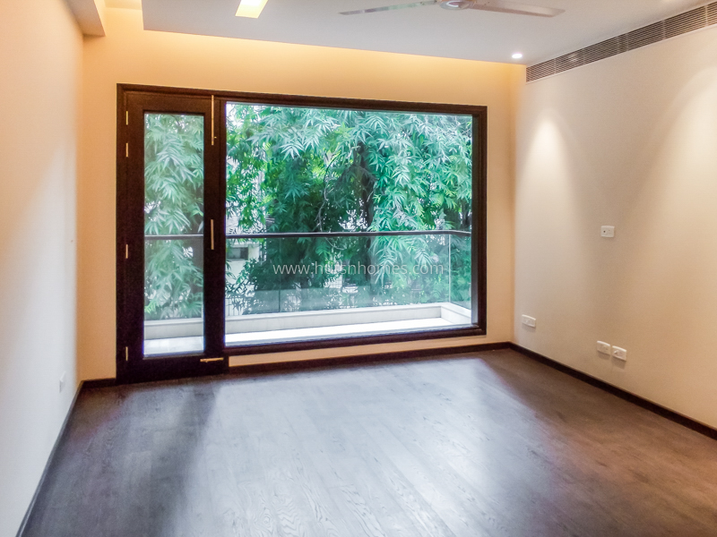 5 BHK Flat For Rent in Vasant Vihar