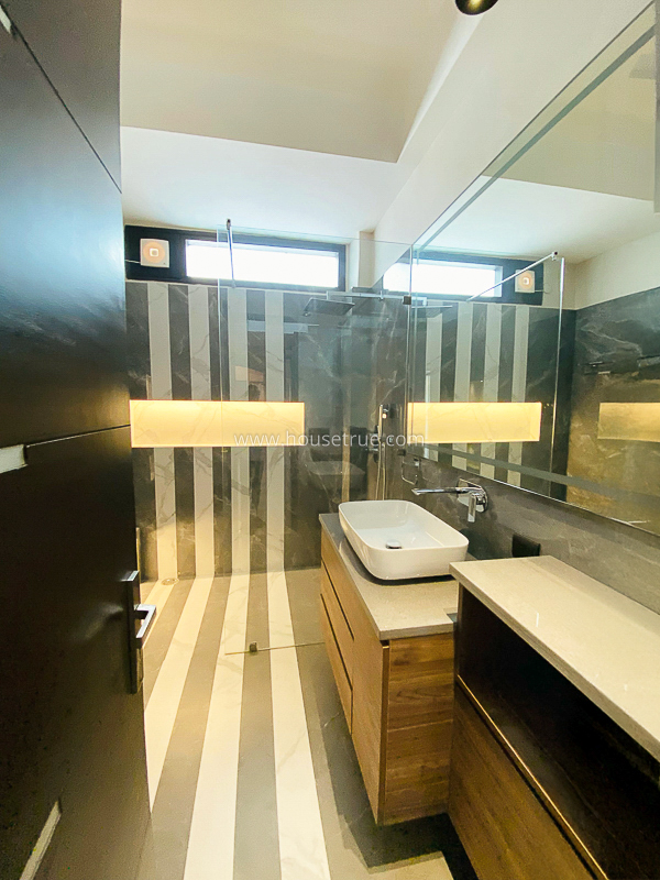 3 BHK Flat For Rent in Jor Bagh