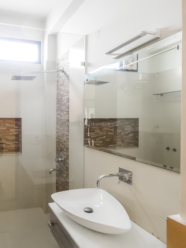 3 BHK Flat For Rent in Jor Bagh