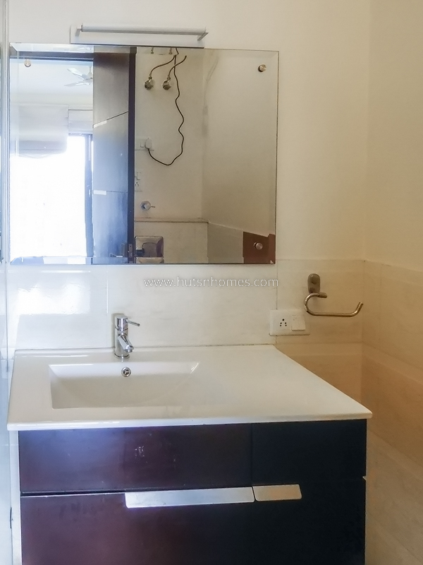 3 BHK Flat For Rent in Jor Bagh