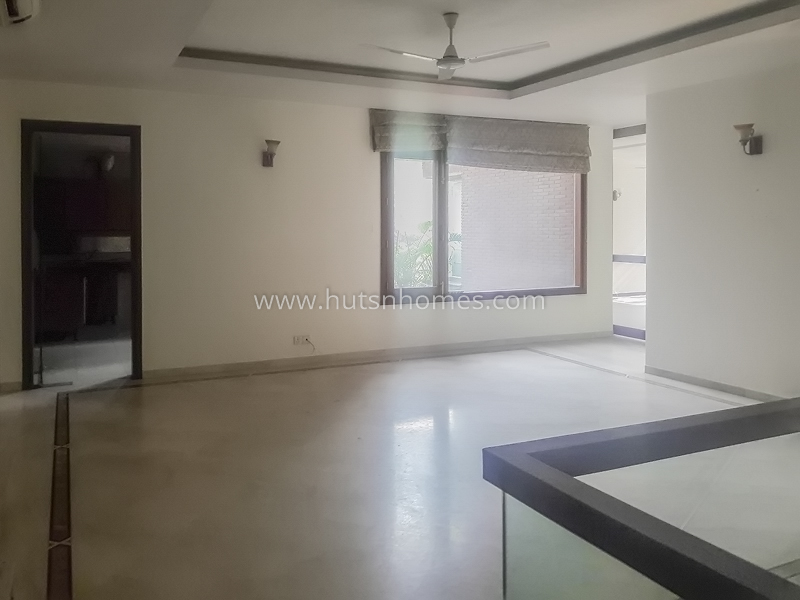 4 BHK Flat For Rent in Vasant Vihar