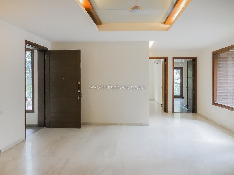 5 BHK Flat For Rent in Vasant Vihar