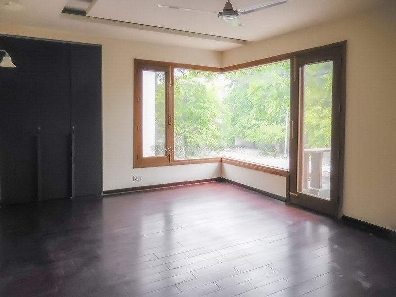 5 BHK Flat For Rent in Vasant Vihar