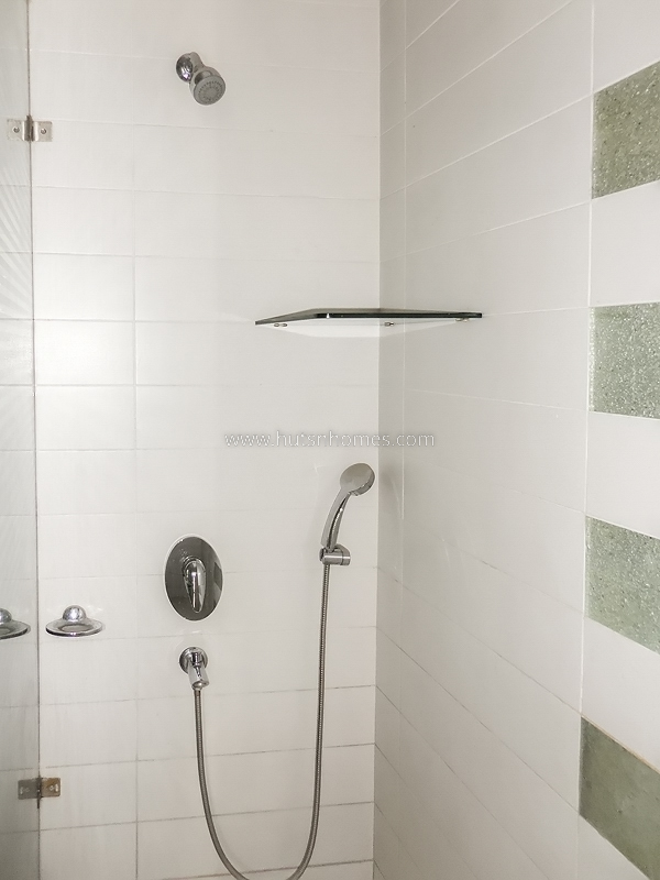 5 BHK Flat For Rent in Vasant Vihar